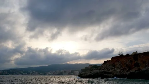 Timelapse clouds sea mountain town 스톡 동영상 78015166