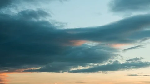 Timelapse clouds in the sky during sunset 스톡 동영상 127213324