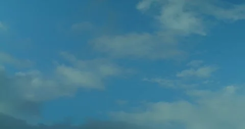 Timelapse of clouds in sky over New York City Vídeo Stock 311195078