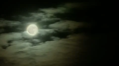 Timelapse cloudy moon Video stock 11606322