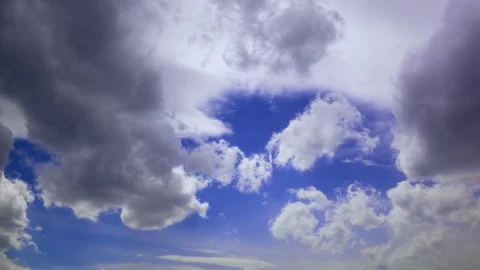 Timelapse - Cloudy sky gradually Stock Footage 88968918