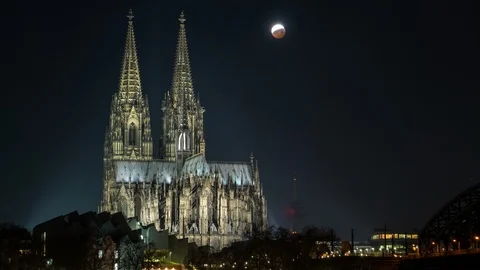 Timelapse of Cologne Cathedral under lunar eclipse 2019 (commercial) Stock Footage 101662037