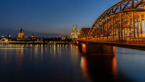 Timelapse Cologne Skyline // Cologne Cathedral Vidéo 92407783