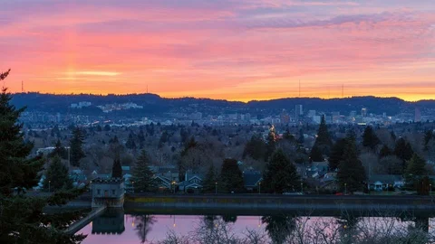 Timelapse of colorful sunset and clouds over downtown city of Portland Oregon 4k Stock Footage 72785734
