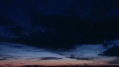 Timelapse of colourful night sky Видео 130874400