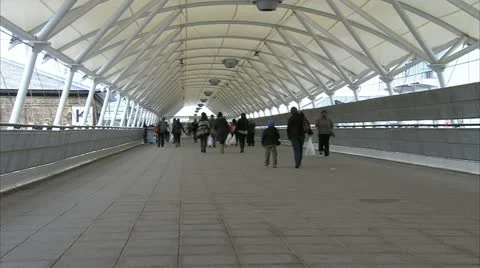 TIMELAPSE COMMUTERS Stock-Footage 11429517