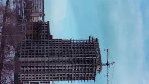 Timelapse of the construction of a residential building Video stock 142060650