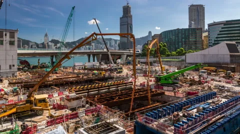 Timelapse of construction site, modern skylines and district as background. Vídeo Stock 67991699