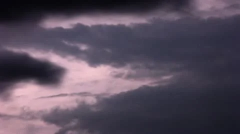 Timelapse criss-crossing clouds Видео 11597814