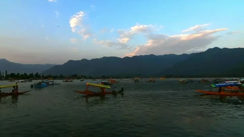 Timelapse of Dal Lake in Srinagar, India Stock Footage 331011114