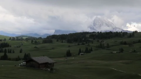 Timelapse of a dark and cloudy day in the italian dolomites Stock-Footage 211331697