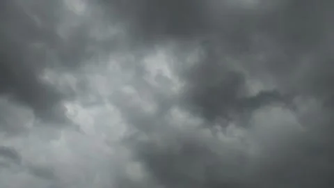 Timelapse of dark dramatic clouds that are about to rain 動画素材 297735694