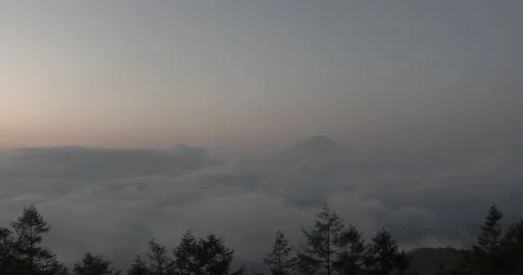 TimeLapse - Dawn of Mt. Fuji and Movement of sea of clouds Stock Footage 155573480