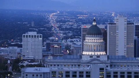Timelapse of Dawn on Utah's State Capitol Building and Downtown Salt Lake City Video stock 78290485
