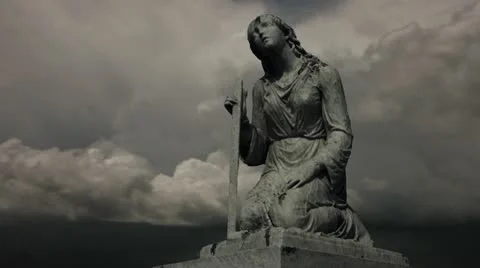 Timelapse decaying gravestone 스톡 동영상 11586474