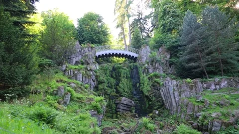 Timelapse of Devils Bridge - Teufelsbrücke - in German Mountain Park Kassel Video stock 137278950