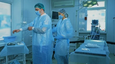 Timelapse a doctor is preparing for surgery Stock-Footage 113665916