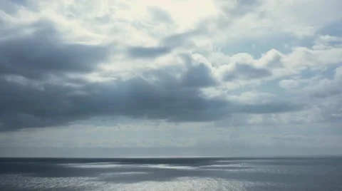 Timelapse - Dramatic cloud formations over the Mediterranean sea. Vídeo Stock 41918407