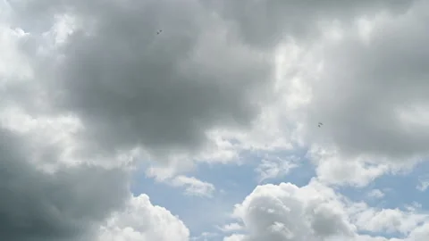 Timelapse of the dramatic dark storm sky and cloud with 4k resolution. Stock-Footage 205584384