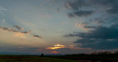 Timelapse dramatic Sunset sky range beautiful landscape dusk golden time vibrant Stock Footage 155085264