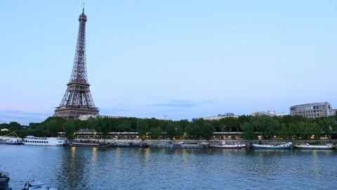 Timelapse Eiffel Tower and river Seine at Sunset - Paris 4K Stock Footage 94240192