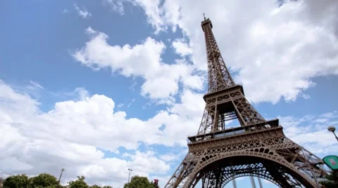 Timelapse of Eiffel tower in Paris Stock Footage 59764391