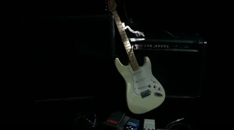 Timelapse electric guitar Видео 11586024