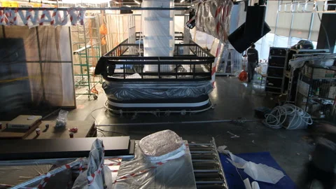 Timelapse of electronics store from assembling to opening Stock Footage 205598391