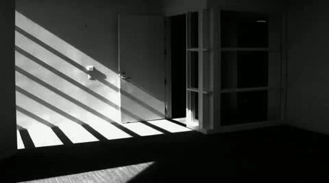Timelapse empty room shadows 库存影片 11586736