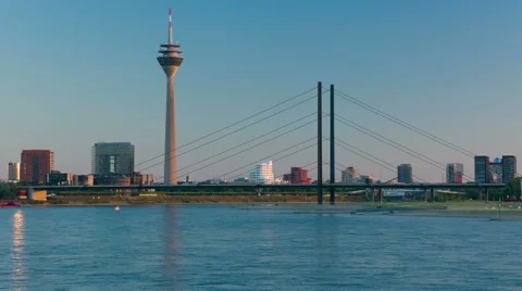 Timelapse of evening Düsseldorf Video stock 68159362