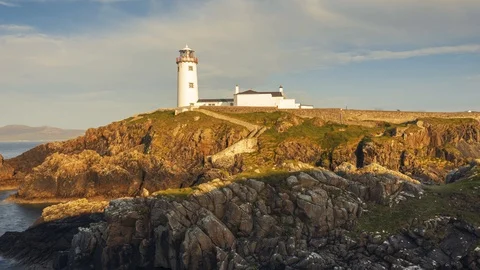 Timelapse of Fanad Head Lighthouse at Wild Atlantic Way in Ireland 動画素材 101254468