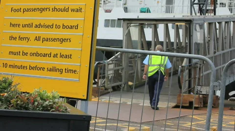 Timelapse ferry foot passengers Video stock 858125