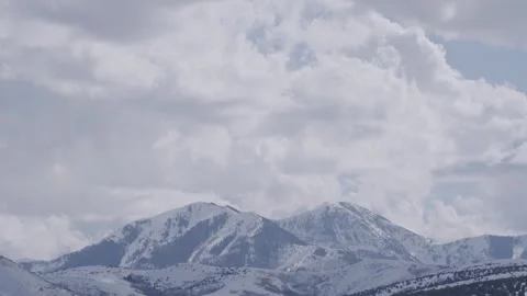Timelapse of Flat Top Mountain in the Oquirrh Mountains Stock-Footage 242458397