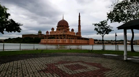 Timelapse of floating Mosque from the garden Stock Footage 57907922