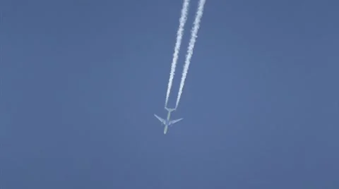 Timelapse flying plane Video stock 45093551