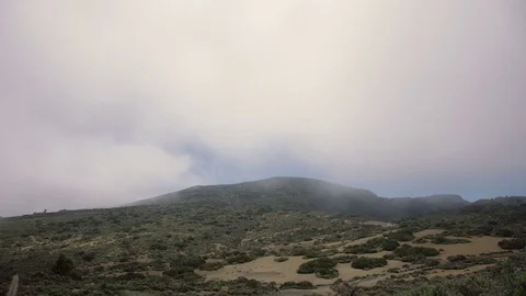 Timelapse with fog in the mountains Video stock 75882680
