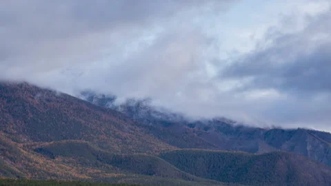 Timelapse of fog in the mountains 스톡 동영상 171790380