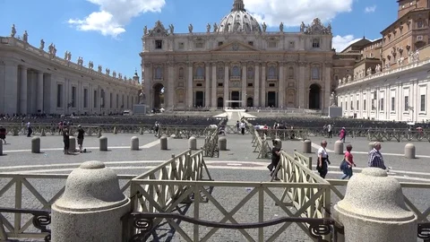 Timelapse footage camera moving to left over Saint Peter's Square 4k Stock Footage 78502049