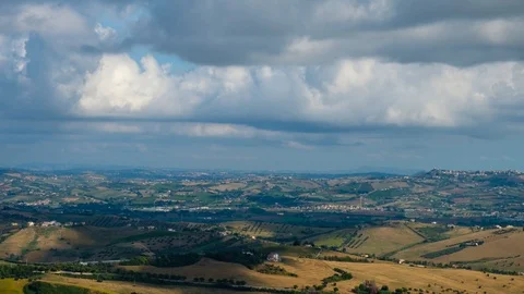 Timelapse footage dramatic clouds moving over the Abruzzo countryside, Italy Stock-Footage 96203121
