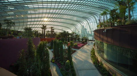 Timelapse of Gardens by the bay interior at sunset, Singapore 動画素材 31278372