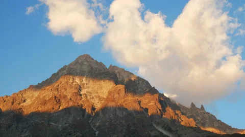 Timelapse hill sun mountains Stock Footage 99372709