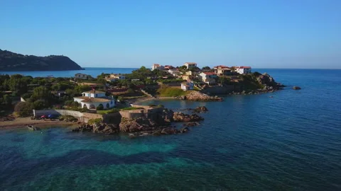 Timelapse Hyper-lapse Group of villas village residence holiday home promontory 스톡 동영상 145201199