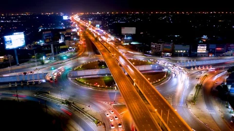 Timelapse hyperlapse rotate aerial of a circle intersection at night. Stock-Footage 123053670