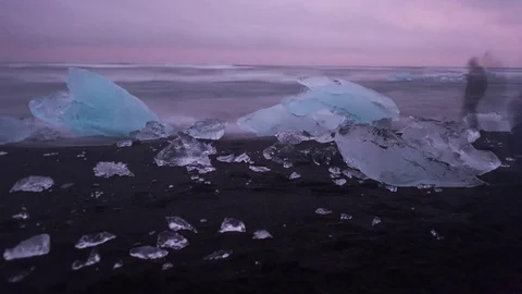 Timelapse of icebergs at sunset on Diamond Beach Stock Footage 83702888