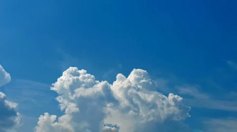 Timelapse of Impressive Cumulus Clouds 스톡 동영상 1340058