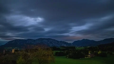 Timelapse of impressive mountain landscape in Austria with fast moving Vídeos de archivo 255180972
