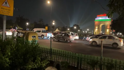 Timelapse of India gate with road traffic in New Delhi, India 스톡 동영상 291917482