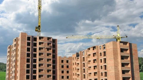 Timelapse of inhabitable house made from bricks with windows Video stock 83885139