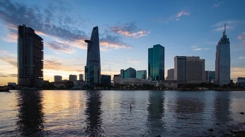 Timelapse landscape sunset to night of Ho Chi Minh city or Sai Gon, Vietnam Stock Footage 94786574