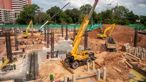 Timelapse Large construction sites are crowded with cranes Video stock 147131224
